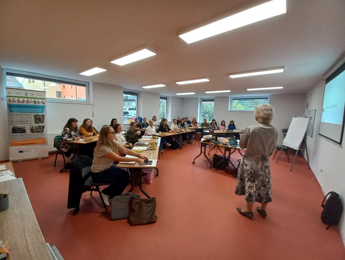 Rozvoj čtenářství u dětí a žáků: Principy, smysl a praktický přístup